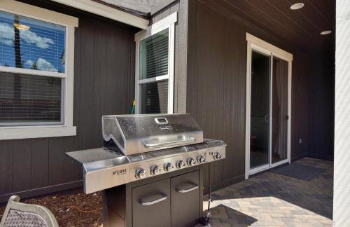 Windtree Retreat Hot Tub Pet-Friendly Fire Pit Near Downtown - Foto 24