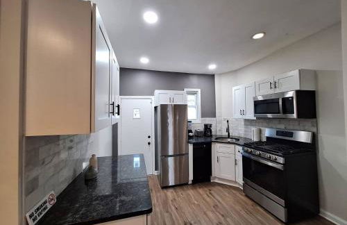 Bi-Level 3 BR plus Finished Basement that Sleeps 12 - Foto 7