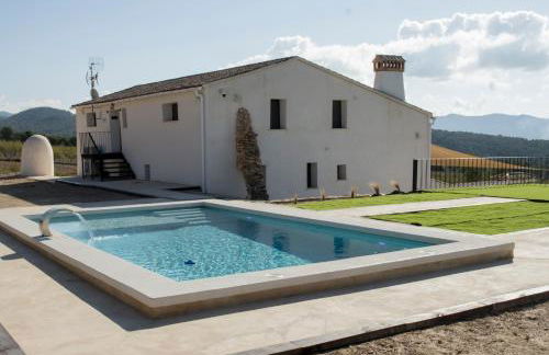 Casa Rural Completa en Alicante 6 Habitaciones con Piscina, BBQ, Vistas Naturaleza Ideal Grupos - Foto 1