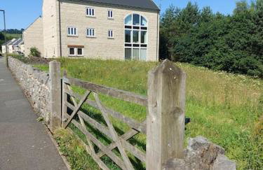 Otterhole Barn Holiday Apartment - Photo 9