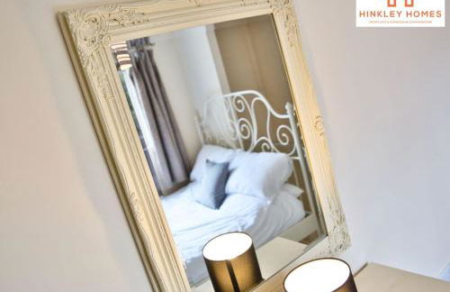 Cosy Contained Riverside 1bed - 2 Floors - Parking - Photo 8