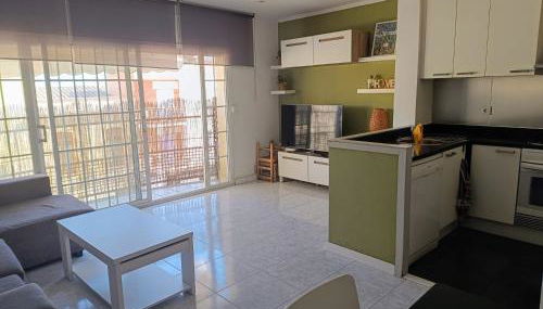 Precioso Dúplex con terraza a 5 minutos playa y 20 minutos de Barcelona - Foto 2