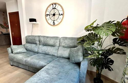 LUJO Proyector, Maquina Arcade, Wifi y patinetes - Foto 14