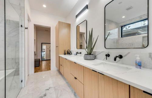 Mod Squad - Photo 61