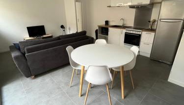 Appartement neuf avec patio - Photo 3, stove