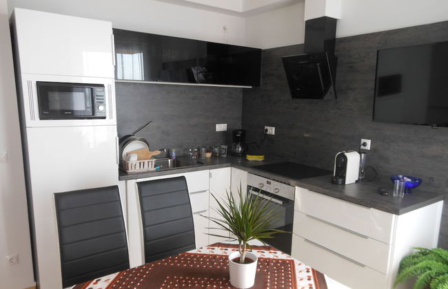 Galerius Golden Beach Apartment - Photo 35