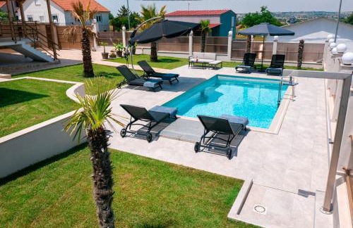 Villa Liana , private Villa with pool and garden - Foto 10