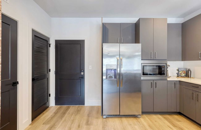 2 Units in Walkable Midtown Location, Gym+pool Honkey-tonk & Muse by Avantstay - Foto 28