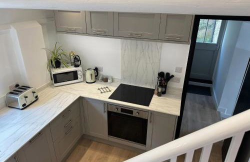 New renovated beach front cottage - Photo 25