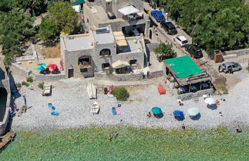 Panorama - Unique Beachfront Stone House in Alipa-Mani - Foto 11