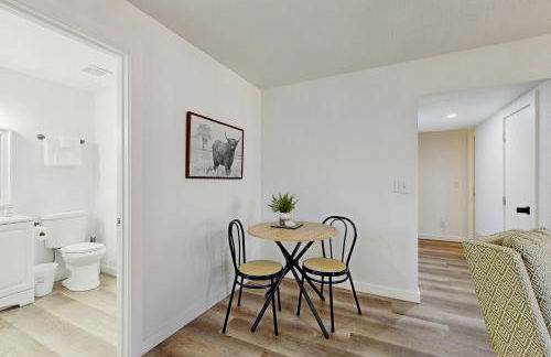 Float & Unwind - Photo 12