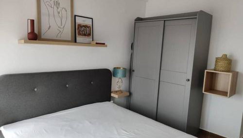 Nea Kallikrateia appt to enjoy - Foto 5, wardrobe