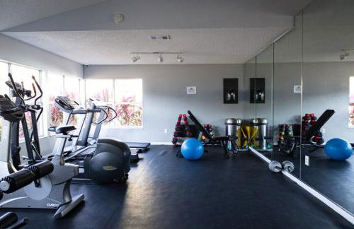 3BR Disney Home with Pool , Arcade and Hot Tub - Photo 38