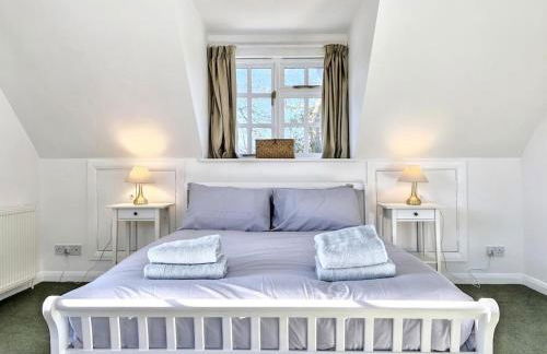 Hidden Haven Cottage with Free Parking - Foto 7