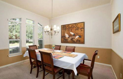 Bedroom with 3.5-Bathroom near Golf Course! - Photo 4