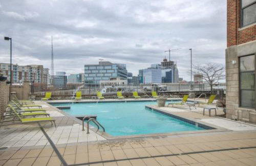 Luxurious Downtown Corner Views 2 bed 2bath 61 - Foto 8