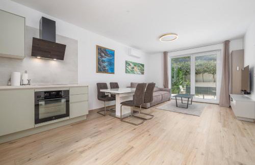 Lulani Soline Pool Apartment - Photo 43