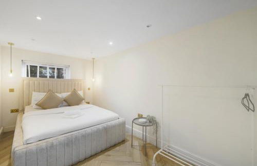 Stylish Kentish Town HomePrivate Garden Jacuzzi - Foto 19