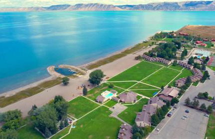 New Bear Lake Home with Beautiful Fall Views - Photo 49