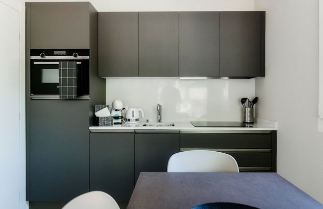 Locarno Studio Apartments - Photo 17