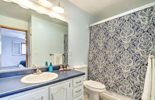 Lakefront Home with Rooftop Deck, Grill, Games! - Photo 25