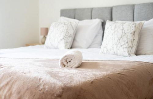 Cotswolds-Stroud-Large 9 Bed Home-Sleeps 20-Work or Leisure - Foto 47