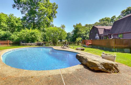 Spacious East Haddam Retreat with Private Pool! - Foto 34
