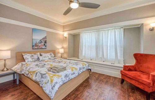 2 King Beds! Fantastic Stylish Bungalow home! - Foto 2