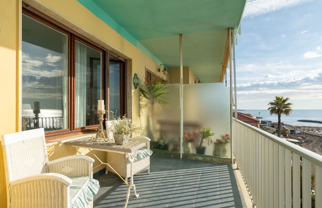 Pieds dans l'eau - Photo 3