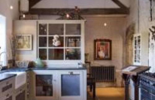 Tudor Romance- a historic manor house for holiday and corporate stays - Foto 37