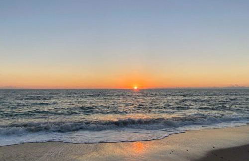 Direct Beach Access and View Satellite Beach Condo! - Foto 1