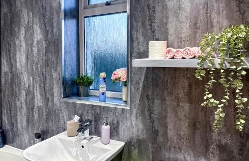 Holly street house with Separate Entrance,Glasgow edge - Foto 37