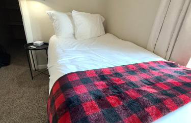 Private Pool Sleeps 14 3 King Beds Near OU - Foto 60