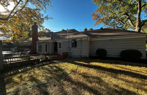 Renovated 4BR 20min to Arrowhead Stadium Sleeps 10 - Foto 14