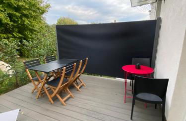 The Little Oak - tiny house with bed on mezzanine & terrace - from 1 to 4 p Disney, Paris & CDG - Foto 13