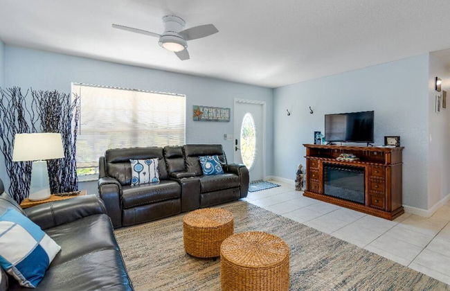 Canal Dreams 3 BR 2 BA Pool Home on the Canal - Photo 25