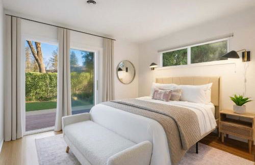 Modern 3BR Home in Napa with Hot Tub & Detached Office - Foto 7