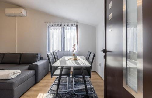 Apartment LaMaro - Photo 3