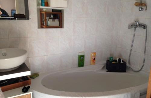 Maison 4 chbs avec jacuzzi, au pied de la piste cyclable - Foto 6