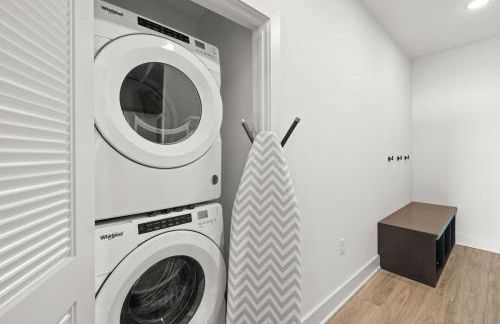 Chic Channelside Studio with High-Rise Views - Foto 22