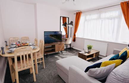 E2M Stays Beautiful House Close To Heathrow Airport- Walking Distance To Thames River - Foto 3