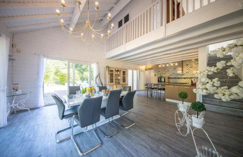 Zenitude Villa - Indoor Pool & Jacuzzi - Foto 9