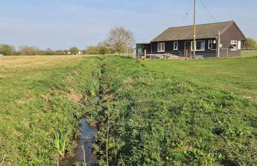 Brisley North Norfolk cosy cottage garden pub and walks - Foto 16