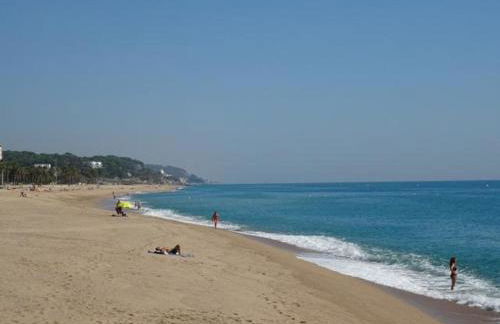 Duplex en frente de la playa al lado de Barcelona - Foto 5