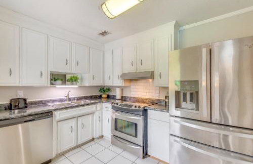 Foosball Games and Al Fresco Dining Pensacola Home! - Foto 9