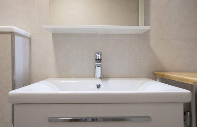 Apartment Dam - Photo 8