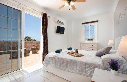 Villa Naranja with private heated pool, sea views, air conditioning, terrace, ITV and BBC channels, Wifi - Foto 4