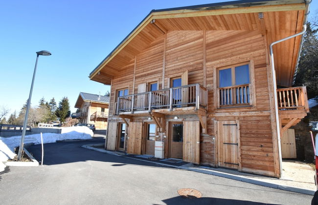 Splendid Chalet in Chamrousse With TV - Photo 36