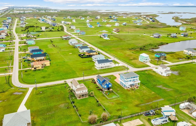 Backyard Oasis Hot Tub and 2 Shaded Decks - Foto 52