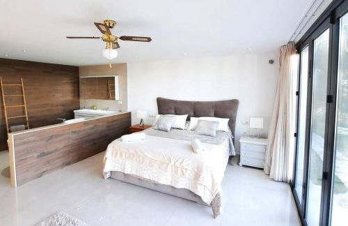 La Escala - 6 bedroom villa with pool - Photo 39